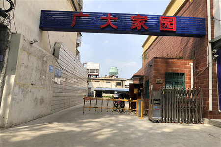 万达旁东方今典D区，全新豪装大三房，南北通透双阳台拎包入住
